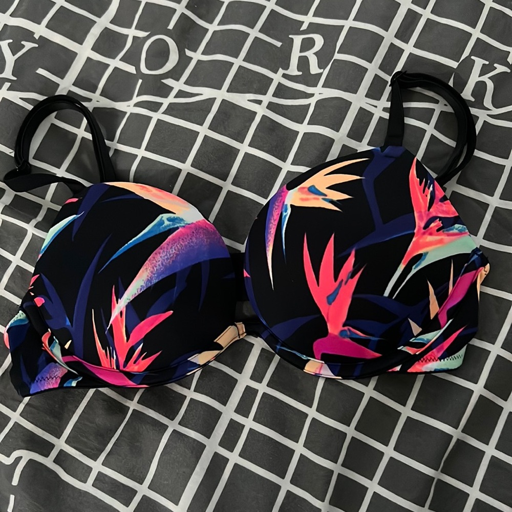 VS Pink Bra